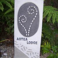 Aotea Lodge Great Barrier, hôtel à Tryphena