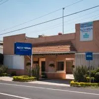 Hotel Express Alejandría、ハラパのホテル