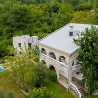 Village house Vrelo, Hotel in Mandići