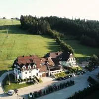 Hotel Kompleks Beskid z basenem i stokiem narciarskim - blisko Babiej Góry, hotel Spytkowicében