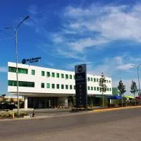 Best Western Hotel Galla: Kosovo Polje şehrinde bir otel