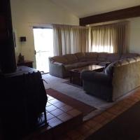 The best available hotels & places to stay near Lee Vining, CA