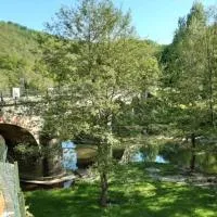 Auberg'IN !, hotel i La Salvetat-Peyralès