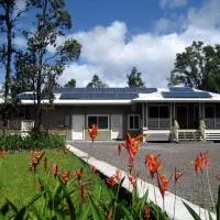 Keaau Place, hotel di Keaau