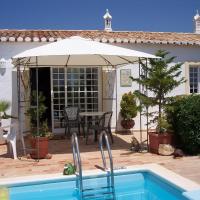 All houses are located in a finely restored Quinta, hotel in Odiáxere