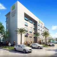 Holiday Inn Express Doral Miami, an IHG Hotel、ドラールのホテル