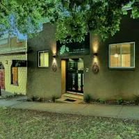 Tuck Inn Yarra Valley, hotel sa Healesville