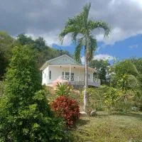 The Green Vale B&B, hotel di Ban Na Chaliang