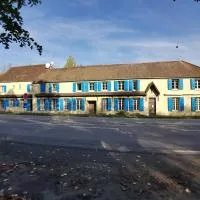 Chambres d'hôtes et Gîte Delia, хотел в Villeroy