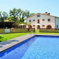 Vilobi d'Onyar Villa Sleeps 13 with Pool and Air Con, hotel near Girona-Costa Brava Airport - GRO, Vilobí d'Onyar