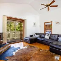 Eagles Point - Water Views - Pet Friendly, hotel a Callala Bay