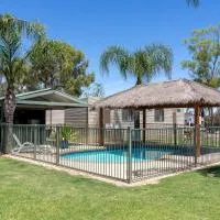 Paringa Caravan Park, hotel di Renmark