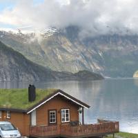 Two-Bedroom Holiday home in Valldal 1, hotel in Eidsdal
