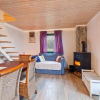 Splendid Holiday Home in Vlessart with Sauna, hotel in Lipnica
