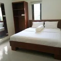 Clean & Comfort Homestay, hotel u gradu Ambon