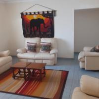 Beautiful 2-Bedroomed Guest Cottage in Harare, hotell i Harare
