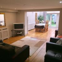 Large 2-Bed House Derbyshire off Chatsworth rd