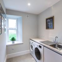 Greenmyre Farmhouse near Kirriemuir in Angus, hotel in Kirriemuir