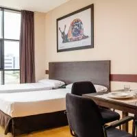 Aparthotel Wellness, hotel em Paterna