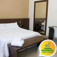 Santorini Hotel, хотел в Guanhães