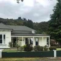 The Old Vicarage – hotel w mieście Reefton