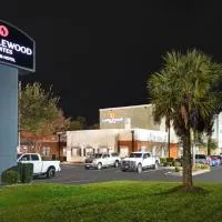 薩姆特燭木套房酒店,薩姆特的飯店