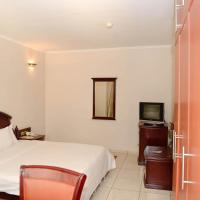 Room in Apartment - Have a wonderful stay in your Junior Suite wail in Kigali