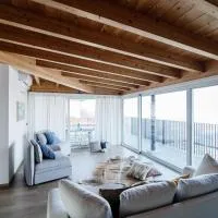 White Attic - by MyHomeInComo、Camnago Voltaのホテル