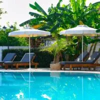 Viesnīca Aquarius Beach Hotel pilsētā Mesonge