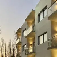 Lincoln Green Hotel and Spa - ARGENTINA, hotel u gradu 'Lincoln'