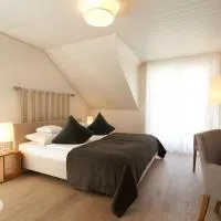 Gästehaus am Wasserschloss & Restaurant Wasserschloss Inzlingen, hotell i Inzlingen