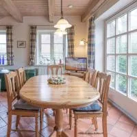 Ferienhaus Marsch auf Föhr, hotell i Borgsum