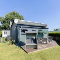 Viesnīca Ferienhaus vor Rügen pilsētā Sundhagen-Niederhof