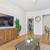 Convenient 2BR Apt close to Shops, Dining, Loyola - Lunt 2S, מלון ב-Rogers Park, שיקגו