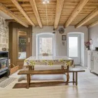 Maison charmante à Valprivas avec jardin privé.、Valprivasのホテル