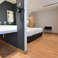 Los mejores hoteles con jacuzzi en la habitación en la Comunidad de Madrid 15 UVE Alcobendas