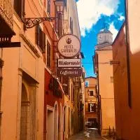Hotel Ristorante Garibaldi, hotel in Frosinone