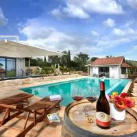 Adilion โรงแรมในKahal
