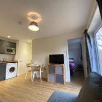 Waterlooville Short Stay Garden Apartment, hotel in Waterlooville