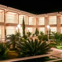 TRIUNFO PAPO HOTEL, hotel Triunfóban