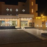 شقق وادي الريف المخدومة بأضم, hotel en Adham