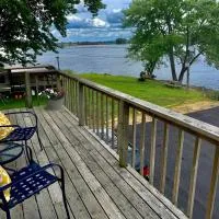 Mississippi River Cabin, Hotel in Bellevue