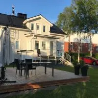 Moderni talo Tornion keskustassa, hotel a Tornio