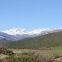 Casa Encuentra, en el Pirineo al lado de Ainsa, готель у місті El Pueyo de Araguás