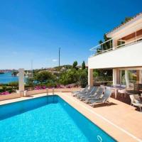 VILLA LANTANA Lujo y estilo con vistas únicas al puerto de Mahón