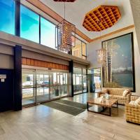 Ramada by Wyndham Whitecourt: Whitecourt, Whitecourt Havaalanı - YZU yakınında bir otel