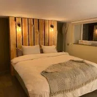 Le Retour aux Sources - Chambre d'Hôte chaleureuse et conviviale โรงแรมในชอดฟองเตน