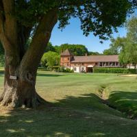 Cottesmore Hotel Golf & Country Club, hotel in Crawley