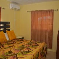 Unity Villa Near Montego Bay and Beaches free WiFi 2bedrooms, hotel in Montego Bay