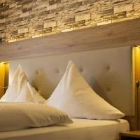 Land-gut-Hotel Räuber Lippoldskrug, hotel em Alfeld